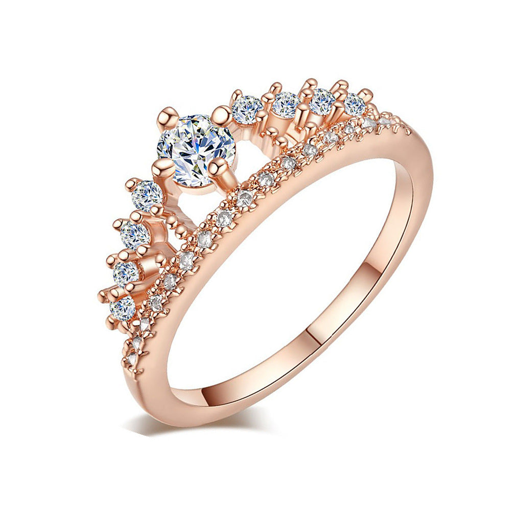 👑 Micro-set Crown Ring – Royal Elegance at Your Fingertips