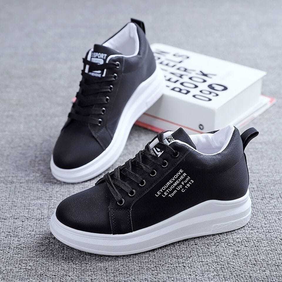 Zapatillas deportivas engrosadas