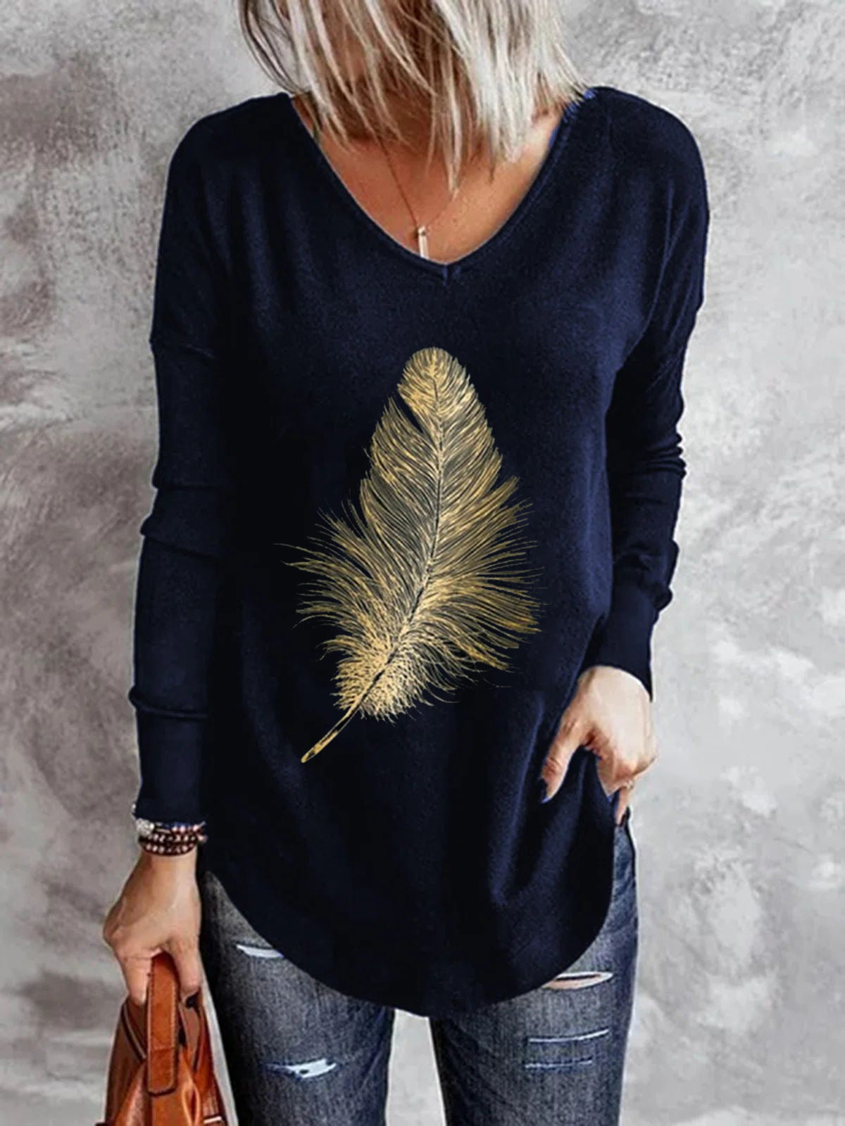 V-neck Bottoming – Élégance Naturelle