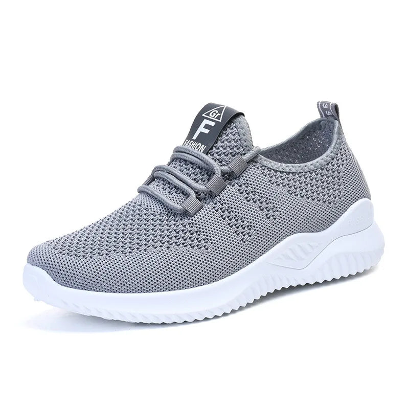 Zapatillas de mujer: comodidad, estilo y ligereza para el día a día