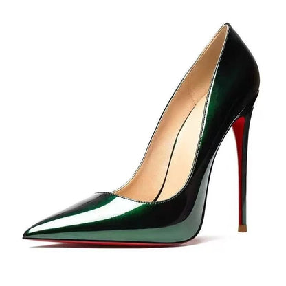 Stiletto – Talons Iconiques à Semelle Rouge pour une Démarche Confiante